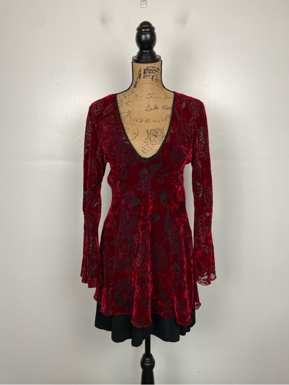 Fredericks Y2K‎ Burnout Velvet Mini Dress Sz S Red Flare Sleeves Romantic Goth